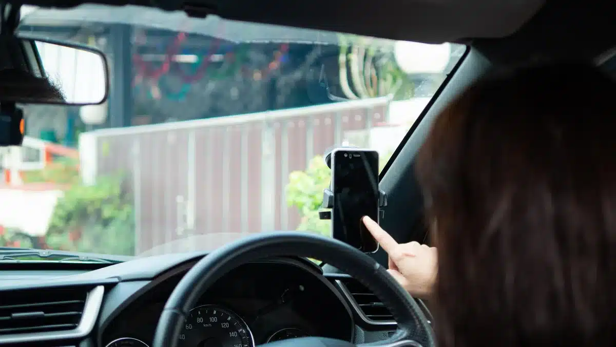 commercial vehicle mirror holder